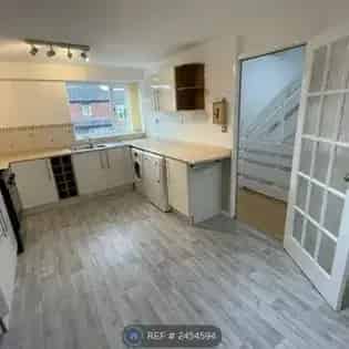 3 rooms house of 162 m² in Birmingham