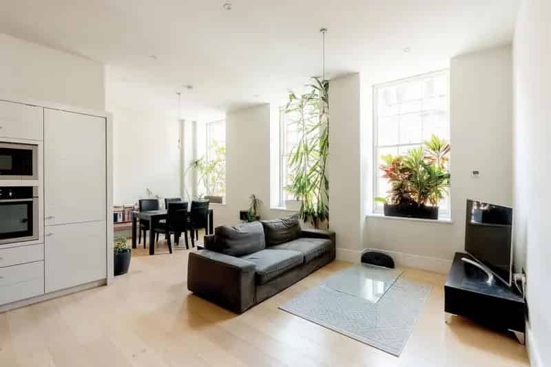 2 Bedroom Flat for Sale
