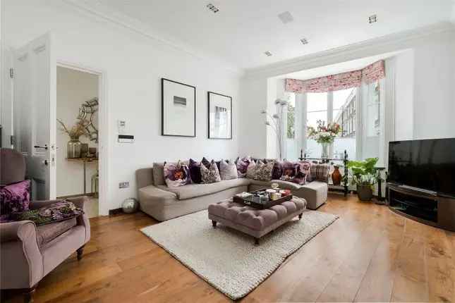 5-Bedroom Townhouse for Sale in St Johns Wood