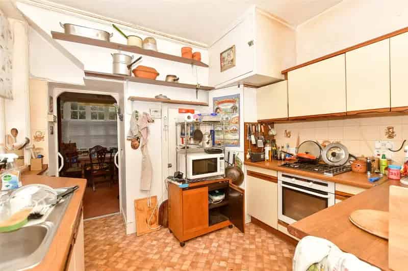 4 Bedroom Detached House For Sale Sea Views No Onward Chain