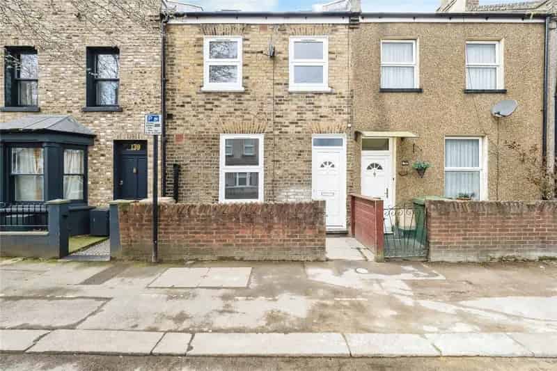 Three Bedroom Home Odessa Road E7 Stunning Renovation