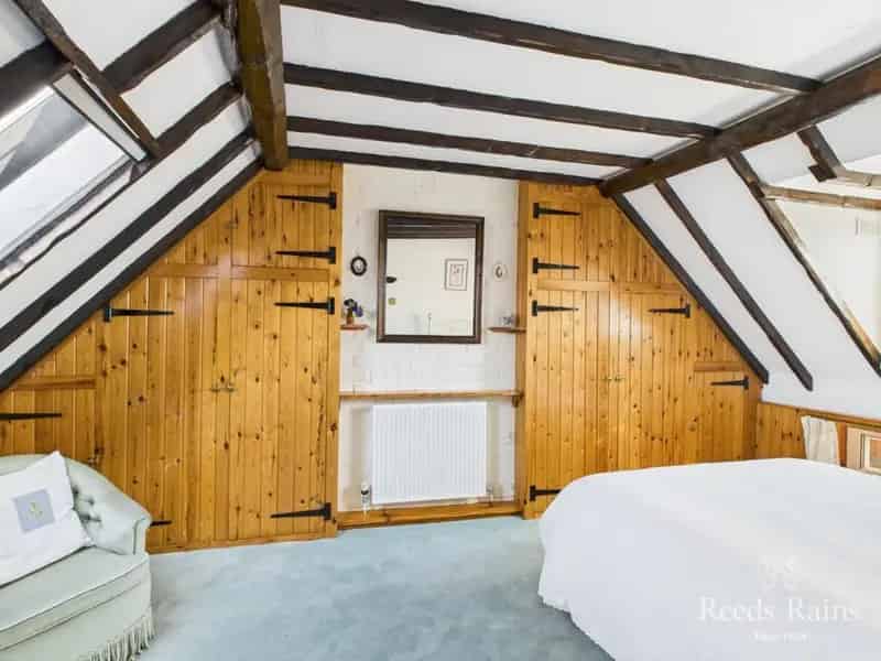 3 Bedroom Grade II Listed Cottage for Sale in Sewerby