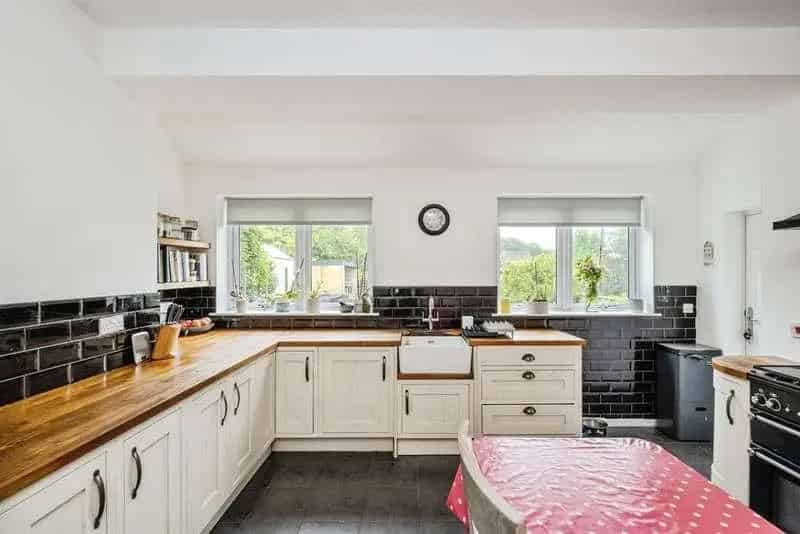 3 Bed House for Sale in Cwmgwrach