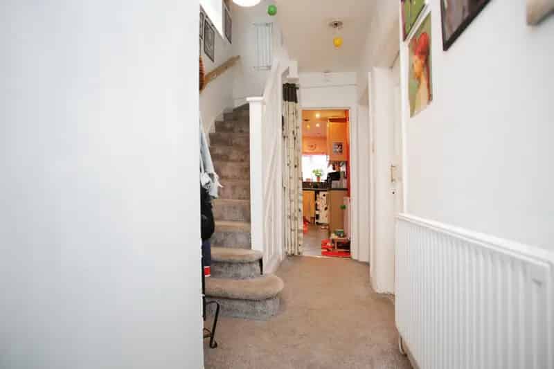 Spacious 3-Bed Family Home in Finham