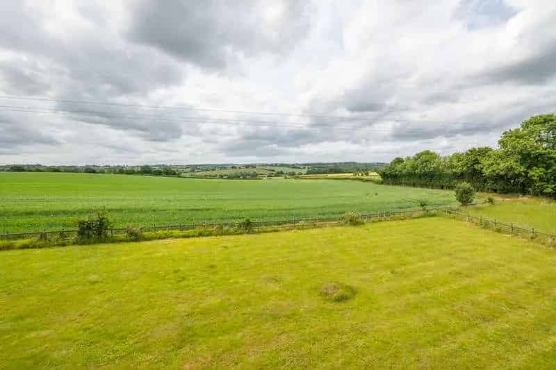 3 Bed Semi-Detached House For Sale