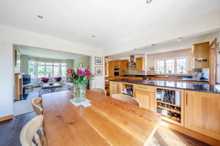 4 Bedroom Detached House for Sale in Penn Street