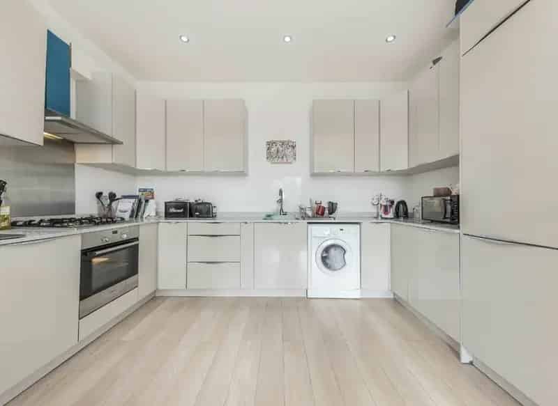 One Bedroom Flat Near Wandsworth Road
