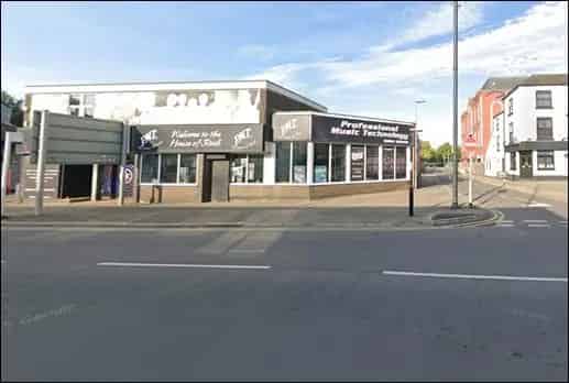 Town Centre Showroom Northampton High Traffic Corner Plot