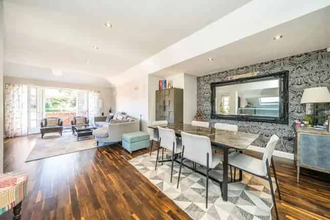 3 Double Bedroom Flat for Sale in Hampstead London NW3