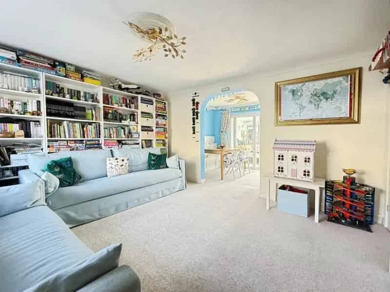 3 bedroom House
 For Sale