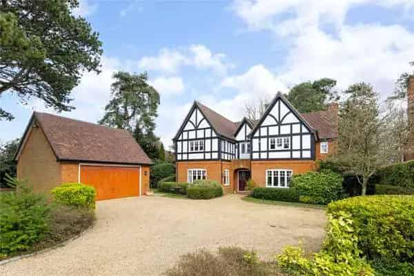 Ashbrook House Sunningdale Family Home