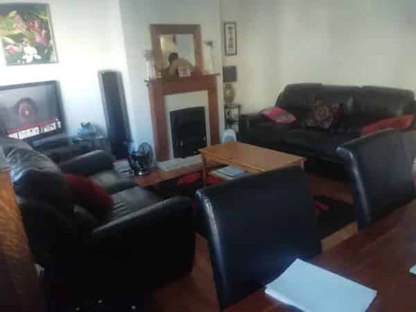 Good Condition Home New Kitchen Bathroom Double Glazing