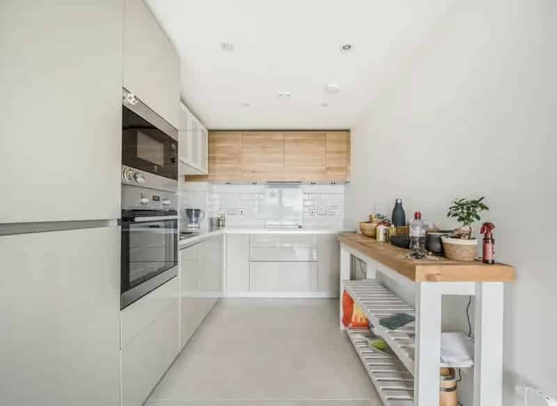 Flat For Sale , Bollo Bridge Road, London, England