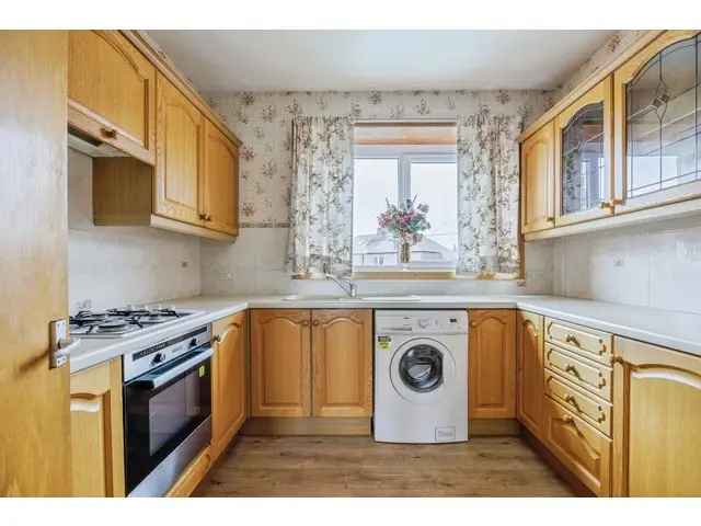 3 Bedroom Seafront Maisonette For Sale