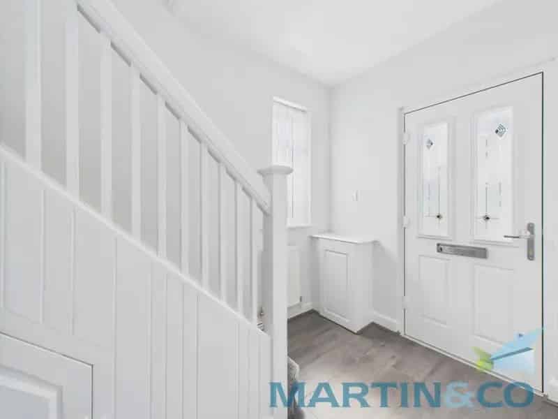 3 Bedroom House For Sale Stylish Spacious Family Home Exceptional Garden