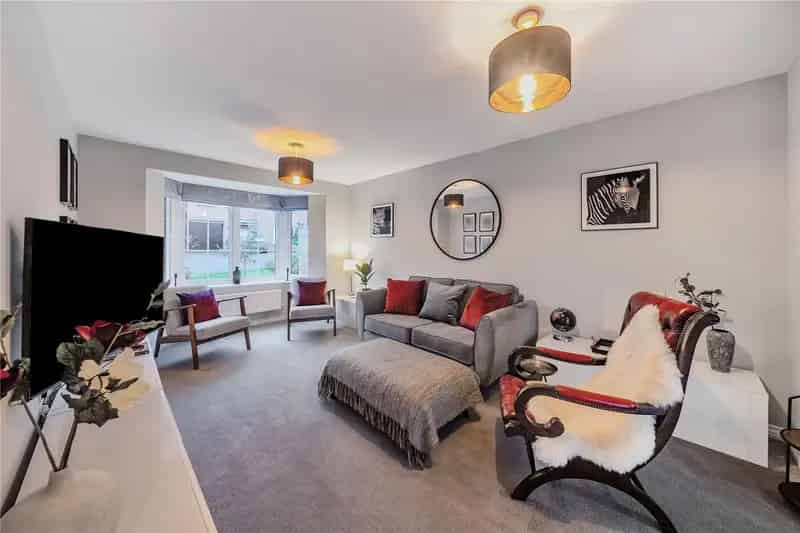 Four Bedroom Detached Family Home Near Golf Course