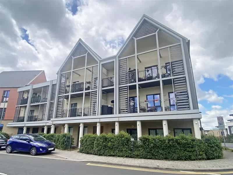 1 Bedroom Apartment for Sale - Spacious and Immaculate