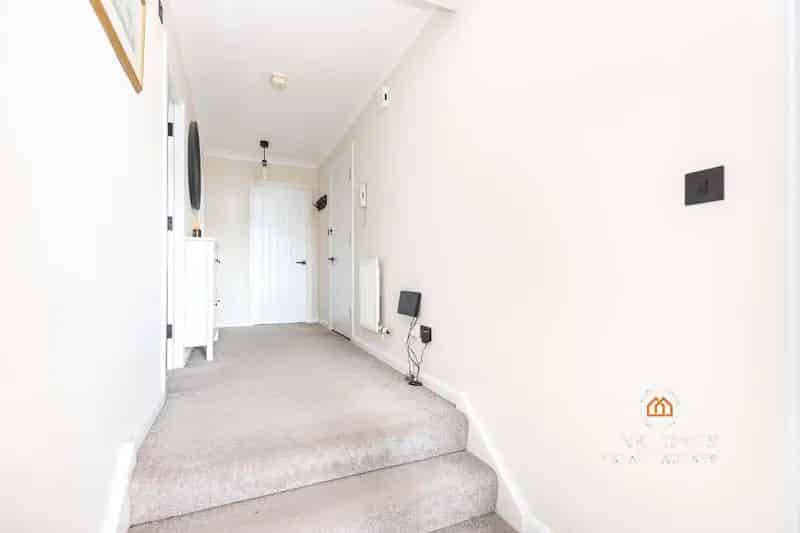2 Bed Harbour View Apartment for Sale Allocated Parking