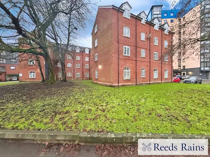 1 Bedroom Flat for Sale Eccles Greater Manchester M30