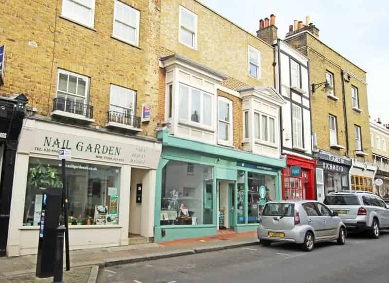 Stylish One Bedroom Flat in Richmond Hill