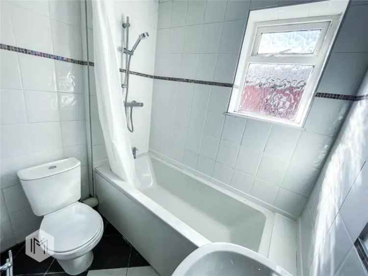 2 Bedroom Terraced House Near Bolton Town Centre