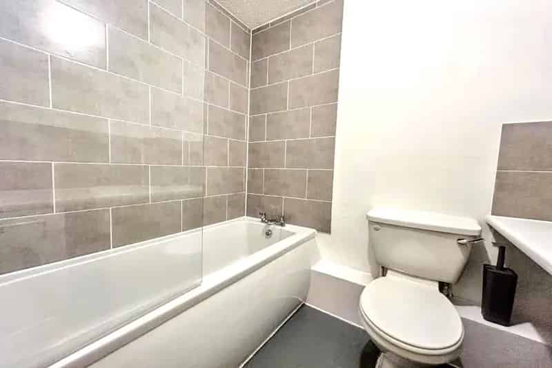2-Bed Ground Floor Apartment Wakefield City Centre