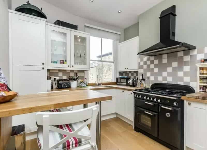 Two Double Bedroom Victorian Apartment Clapham