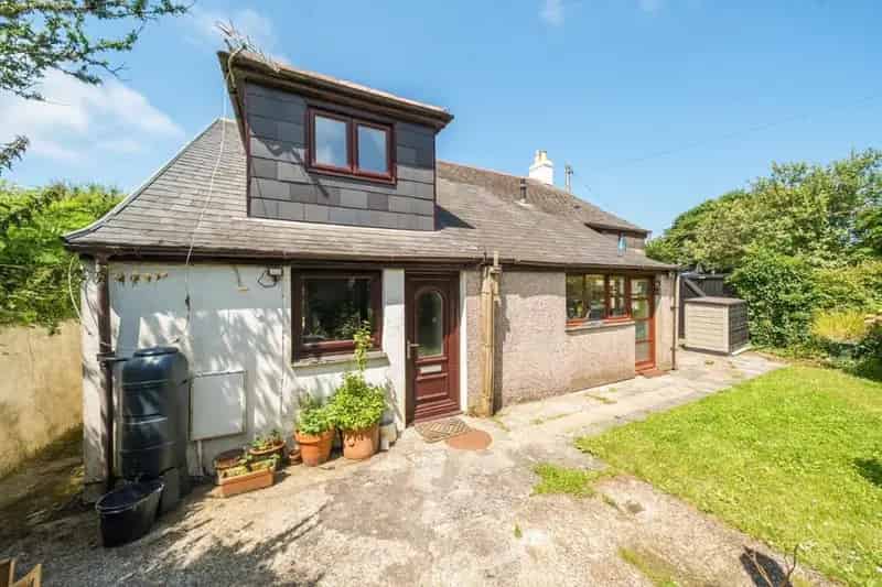 4 Bed Character Cottage with Annexe For Sale