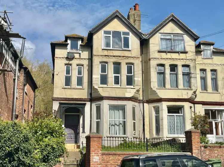 2 Bedroom Flat for Sale Sandgate Kent CT20 Sea Views