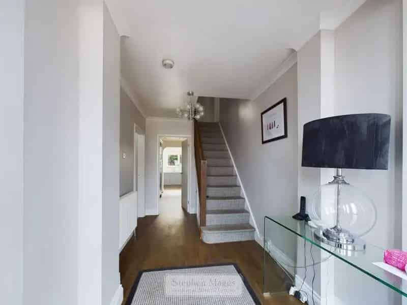 4 Bedroom Semi-Detached House Near Knowle Golf Course