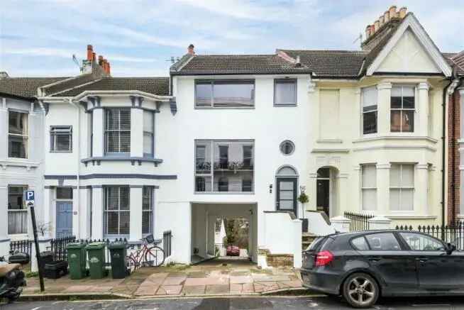 2 Bedroom Terraced House for Sale in Brighton Hove