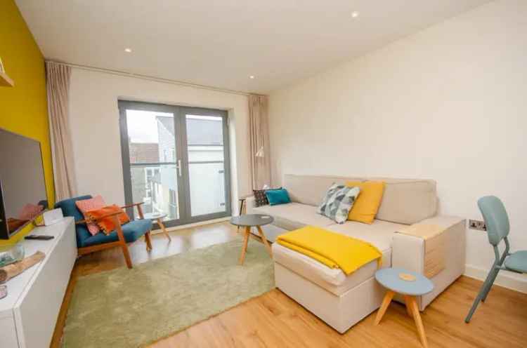 2 bedroom Flat
 For Sale