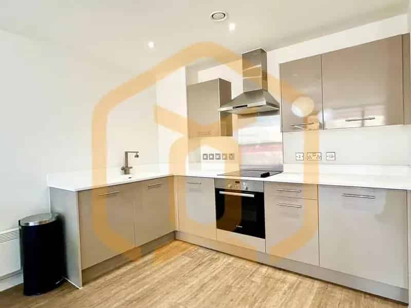 1 Bedroom Apartment in The Bank I Tower