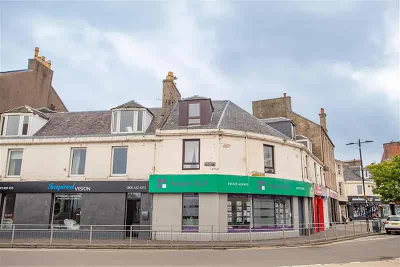 1 Bed Flat Largs Seafront First Floor Apartment
