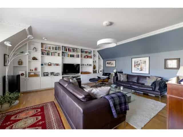 3 Bedroom Flat for Sale Near Water of Leith