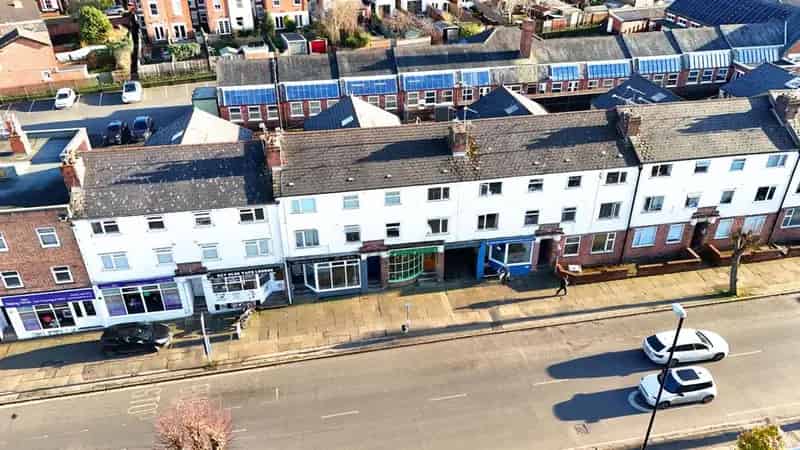 2 Bedroom High Street Apartment For Sale