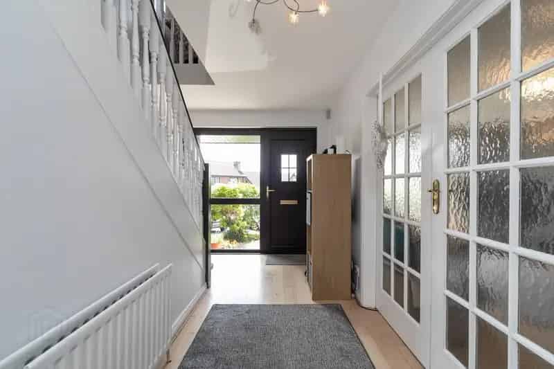 Detached Family Home 4 Bedrooms Popular Cul-de-sac Development