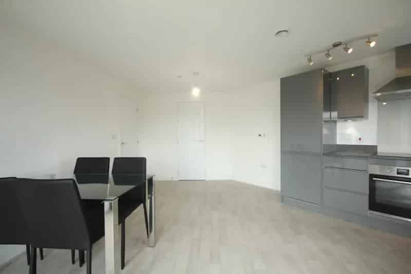 2 Bedroom Flat To Rent Available 08072025