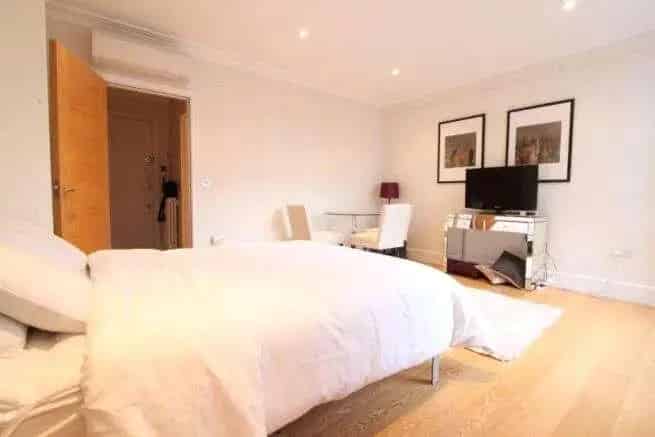 1 Bed Flat for Sale Edgware Road Marylebone 313 sq ft