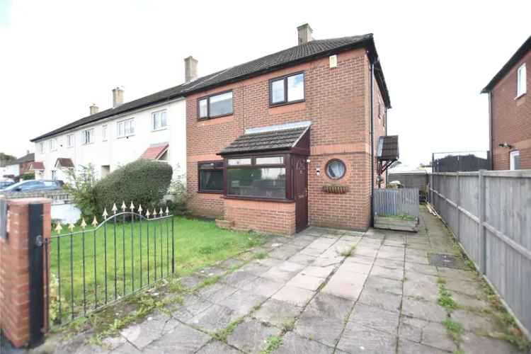 House For Sale in Leeds, England