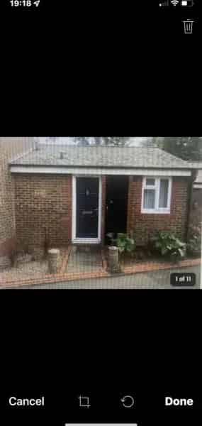 Studio Mid Terrace Bungalow House with Parking and Loft Space