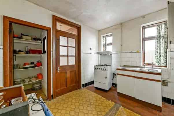 1553 sq ft Detached House Needing Modernisation