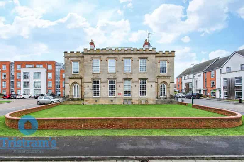 2 Bedroom Apartment House to Rent