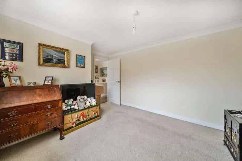 3 Bed Semi Detached House For Sale