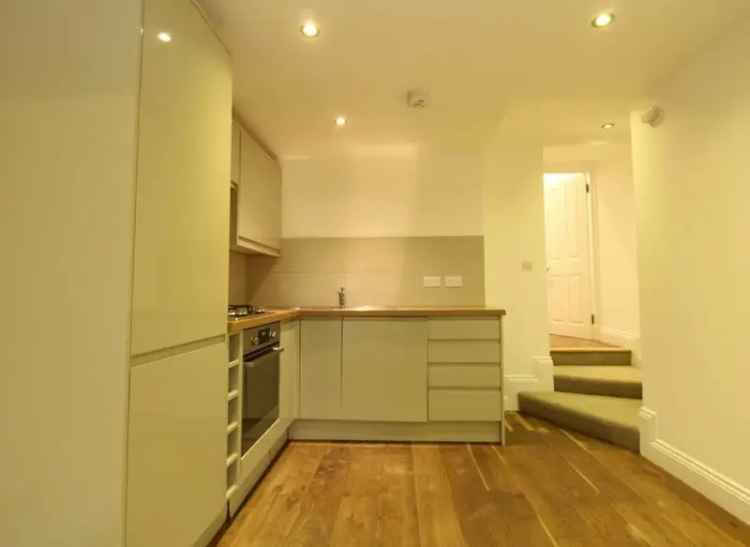 Stylish One Double Bed Flat Peckham Rye High Spec Finish Off Street Parking