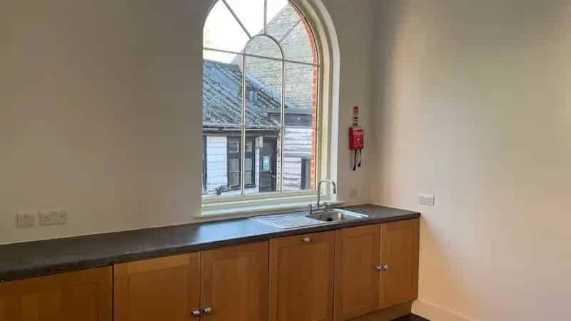 Commercial property For Rent , 12, Arm and Sword Lane, Welwyn Hatfield, England