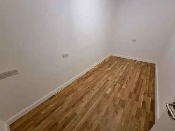 House For Rent in London, England