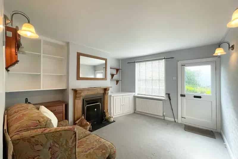 Chesham Old Town Cottage Two Double Bedrooms Recently Redecorated