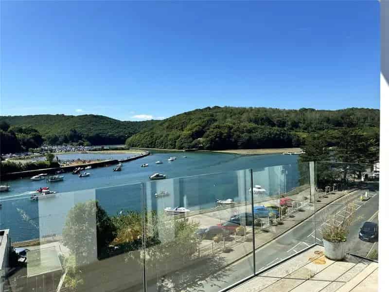 2 Bedroom Property for Sale