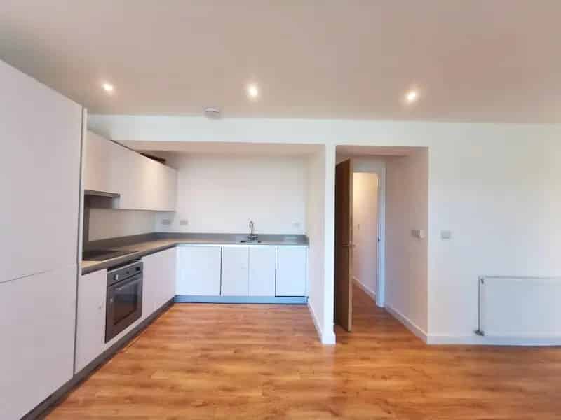 2 Bedroom Flat House to Rent
